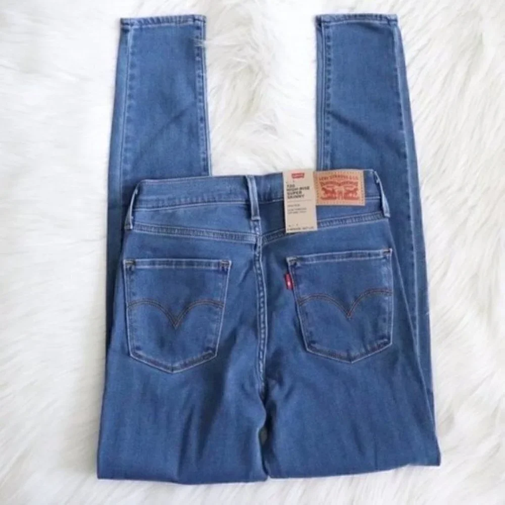 NWT Levis 720 Medium Blue Wash High Rise Skinny Jeans Size 27